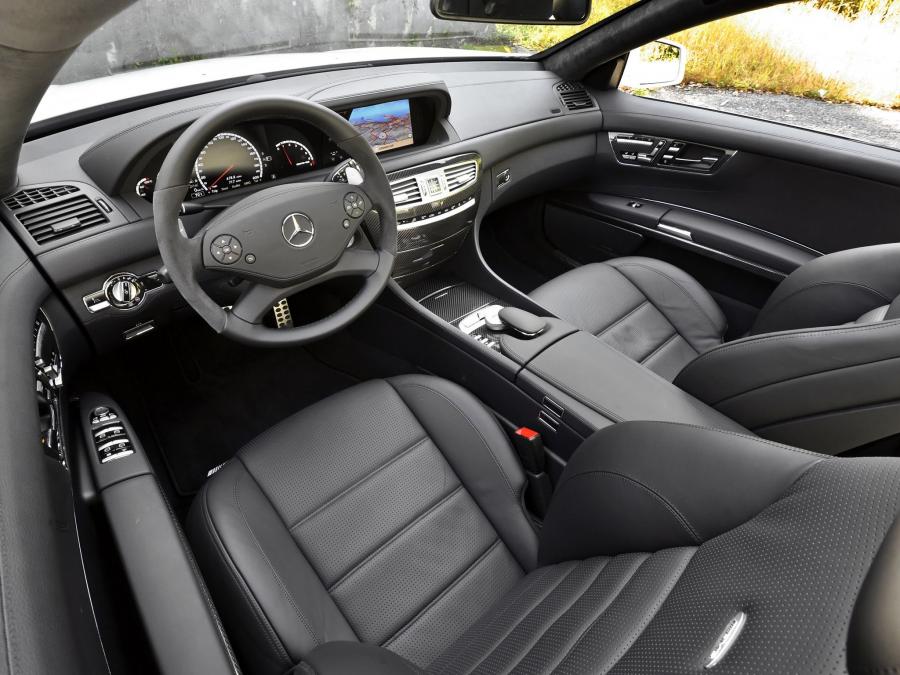  Mercedes-Benz CL63 AMG 2010 года  (US) (фото 16 из 21)
